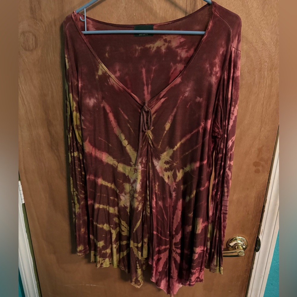Kathmandu Imports Burgundy and Olive Garment